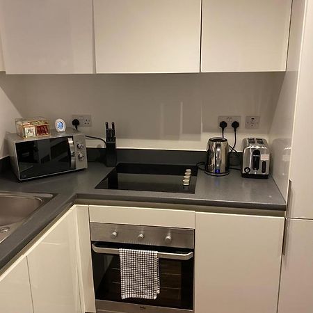 Spacious 1 Bed Relocation Apartment Free Parking, Brierley Hill Exterior foto