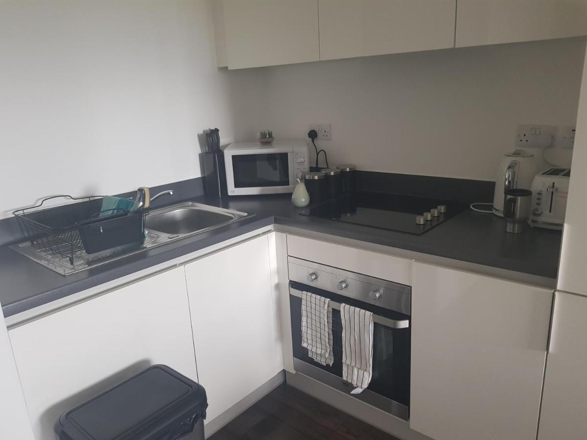 Spacious 1 Bed Relocation Apartment Free Parking, Brierley Hill Exterior foto